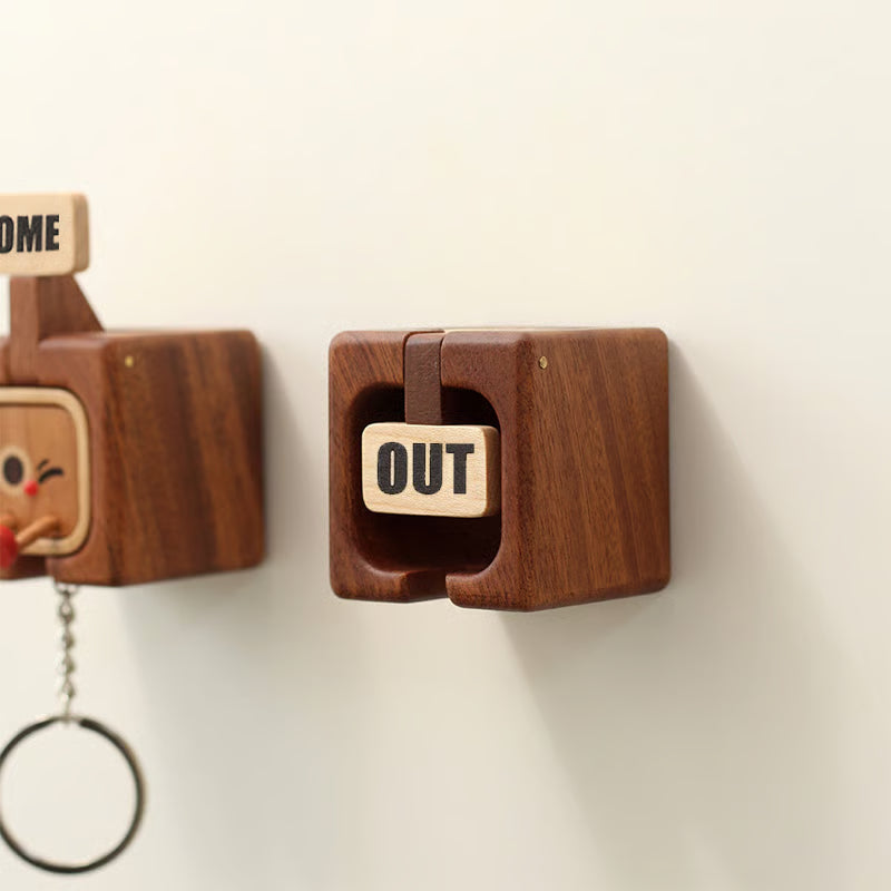 🔥Hot Selling:Creative Wooden Key Hooks with Funny Facial Expressions - Functional & Stylish Key